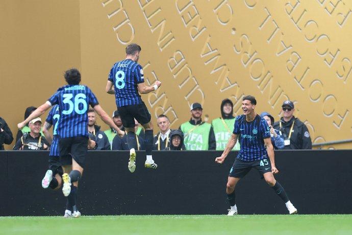 尤其在同一 尤其在同一