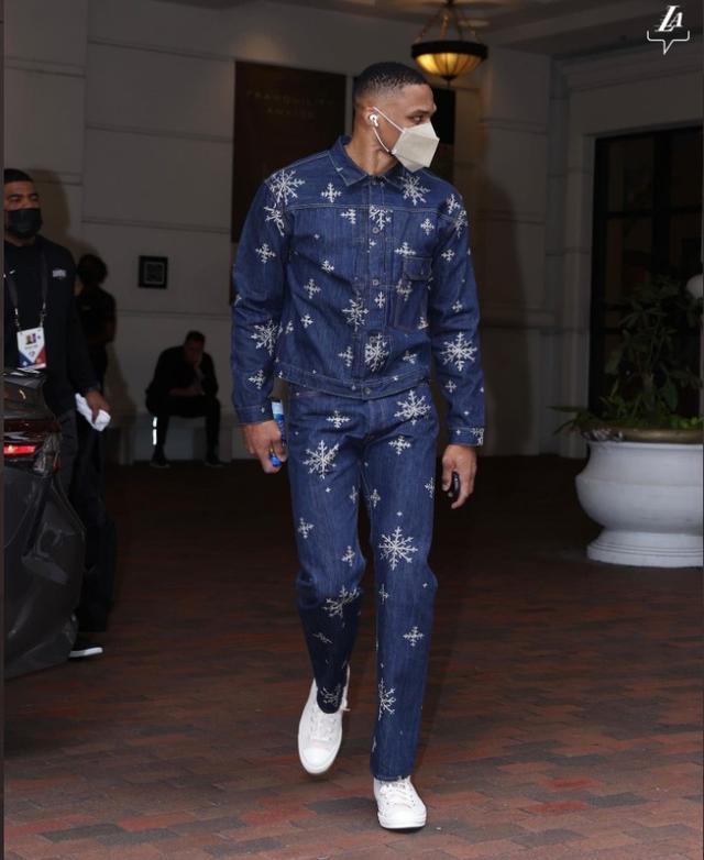 不应缺席 不应缺席